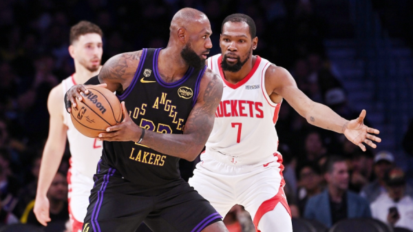 专业炒股配资咨询 耍大牌！NBA豪门内讧要解散，超巨遭队友背刺离队,哈登被你害惨了