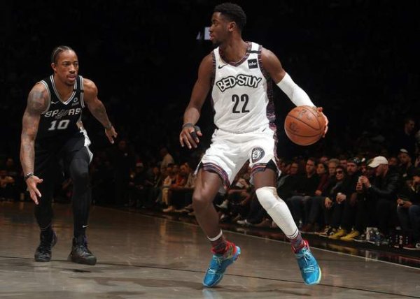 新手炒股配资平台 NBA第一硬汉！4次断腿+患癌，也带不走他的篮球生涯